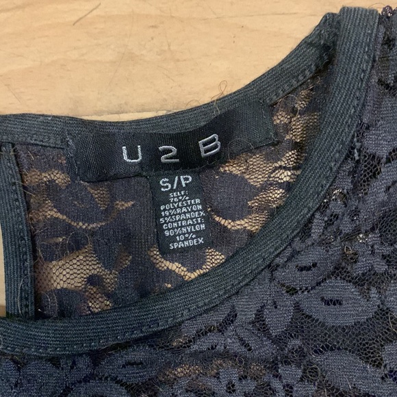 Flare top - Picture 2 of 3